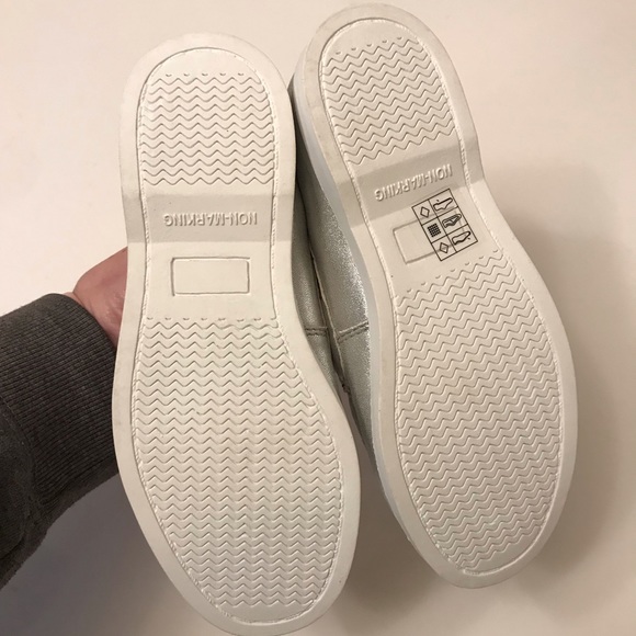 Gymboree silver boat shoes - Picture 5 of 6